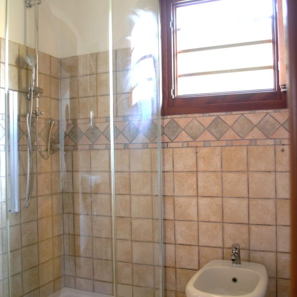 26966345-c69c-4edd-98d2-ab86a7656954