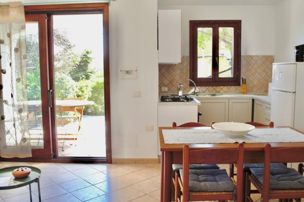 5ba18603-59d4-493a-ae26-dd2a8261199d