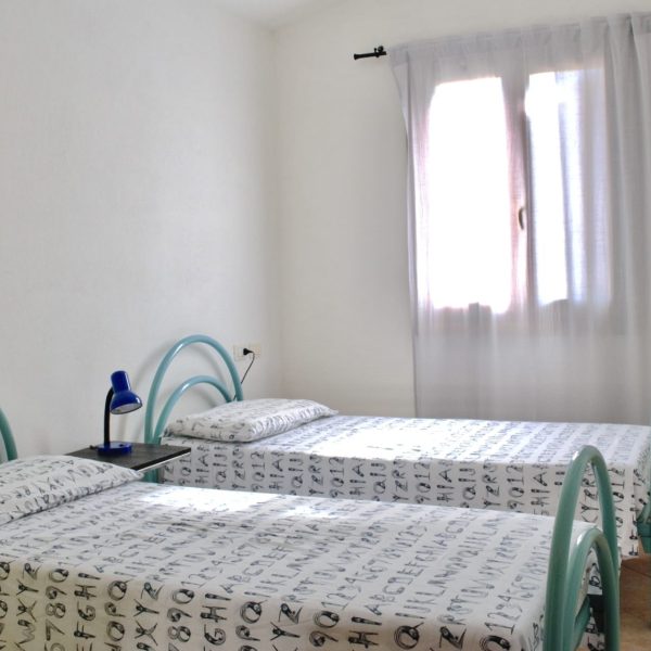 72047665-f62e-4f90-8b0d-3e61e34eb590