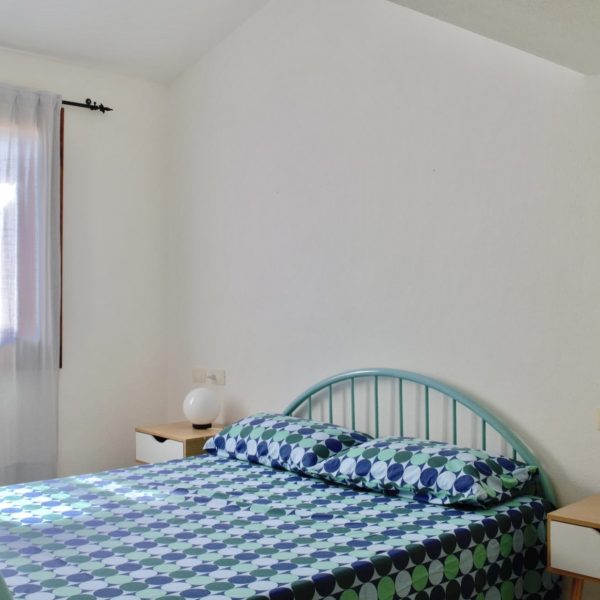 a76468f9-eb81-48ba-989e-ccb364dab05a