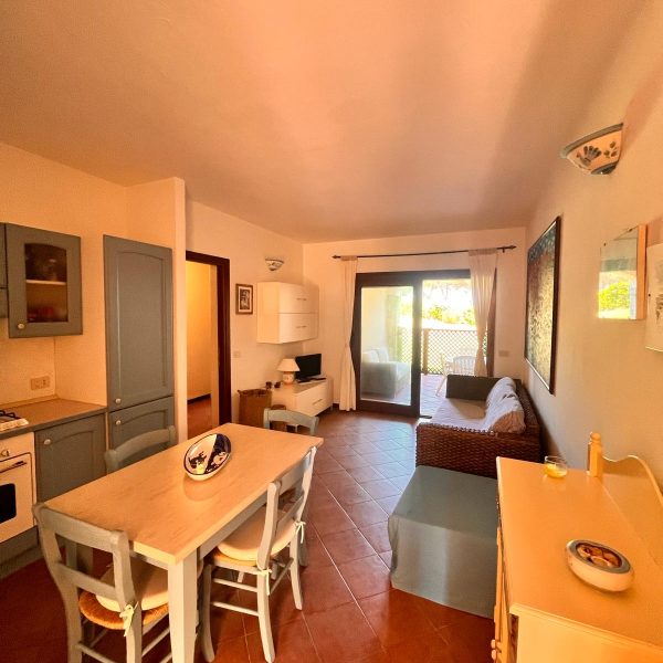 b3bb1ba6-7559-49aa-a1d1-8c07eb7d1972