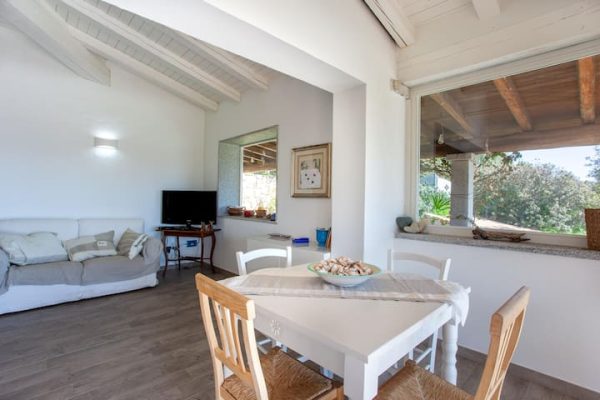 e2ad9603-2057-4a83-a26b-6148d90228b3